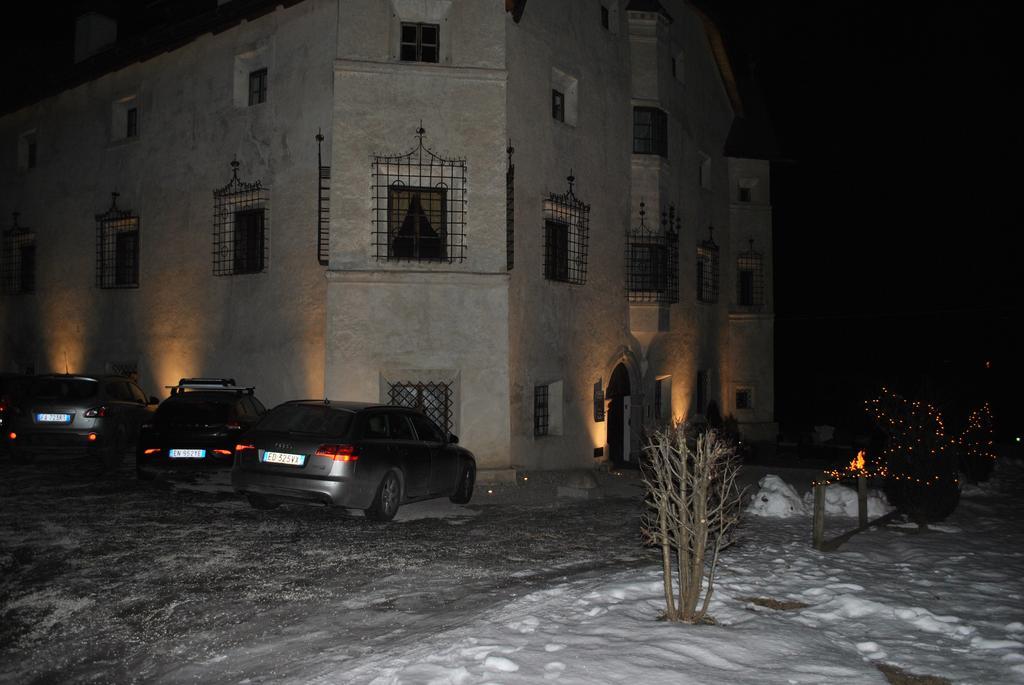 Ansitz Heufler Hotel Rasun di Sopra Exterior foto